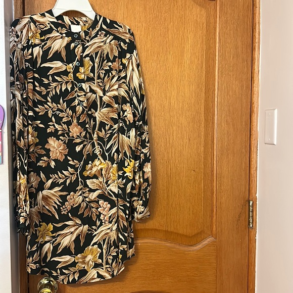 H&M Dresses Floral Dress Poshmark